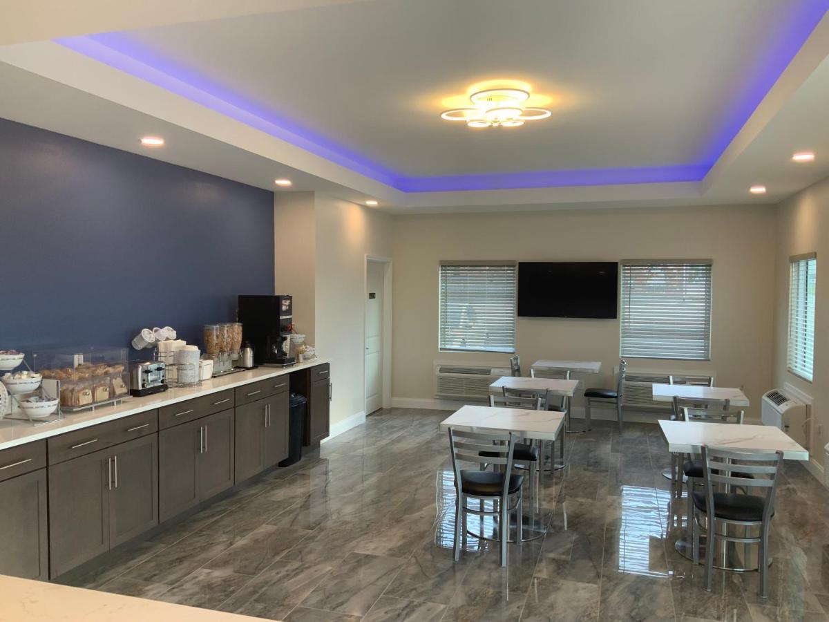 Days Inn By Wyndham Troy Il Zewnętrze zdjęcie