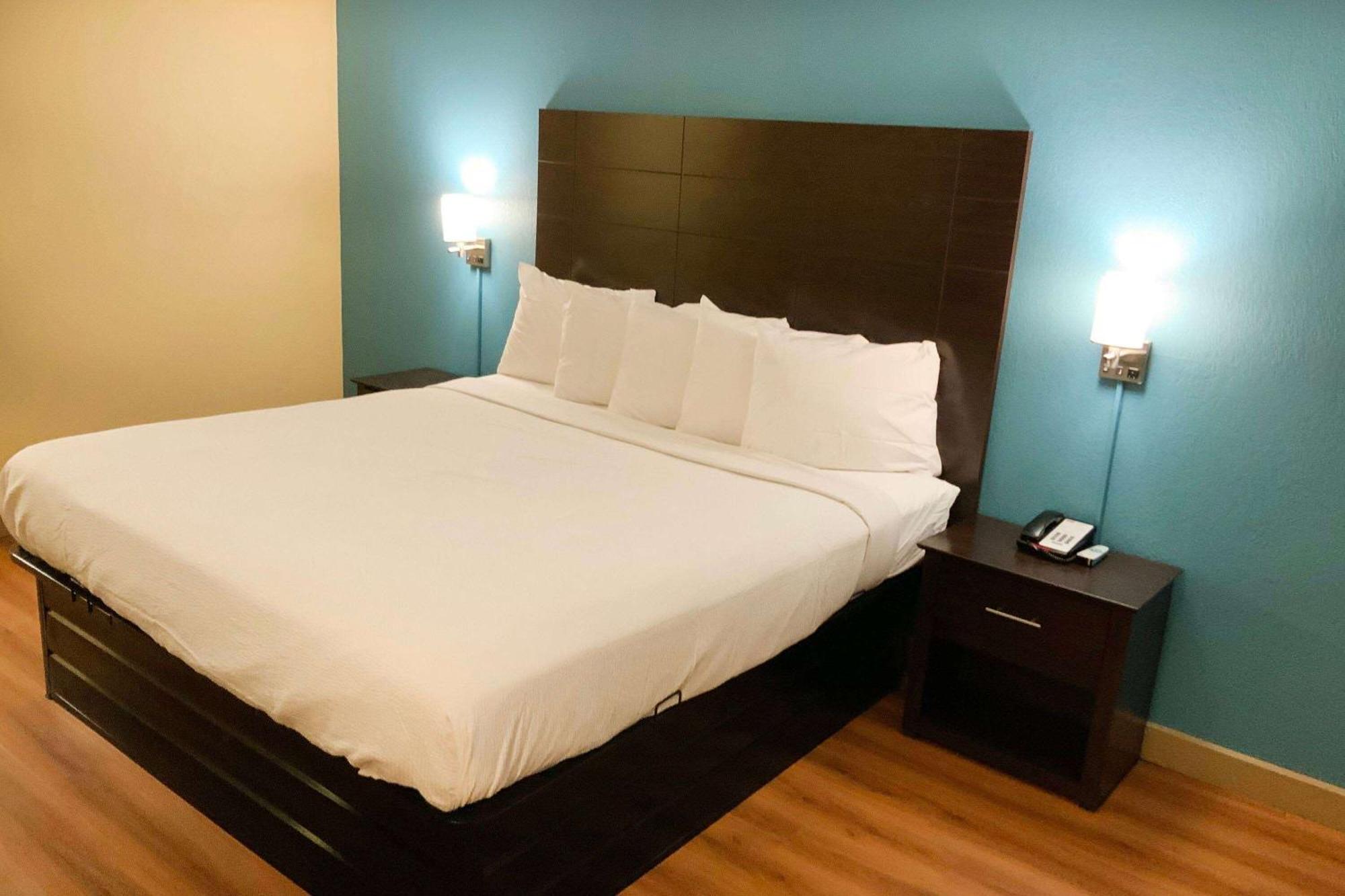 Days Inn By Wyndham Troy Il Zewnętrze zdjęcie